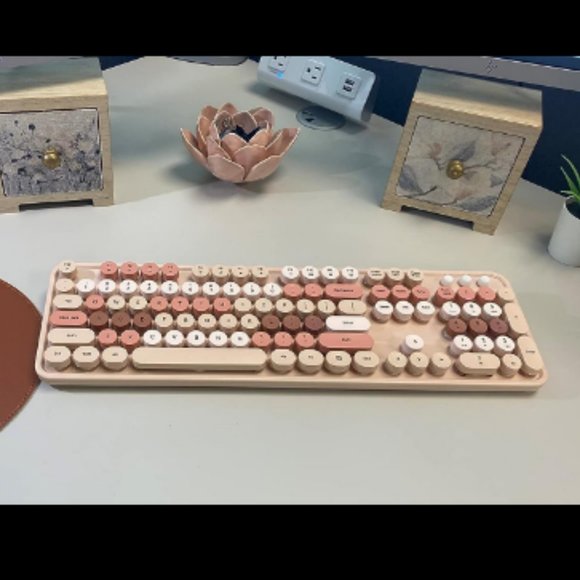 Wireless Keyboard and Mouse Combo 104 Keys Full-Sized 2.4 GHz Colorful Keyboard - Picture 10 of 15